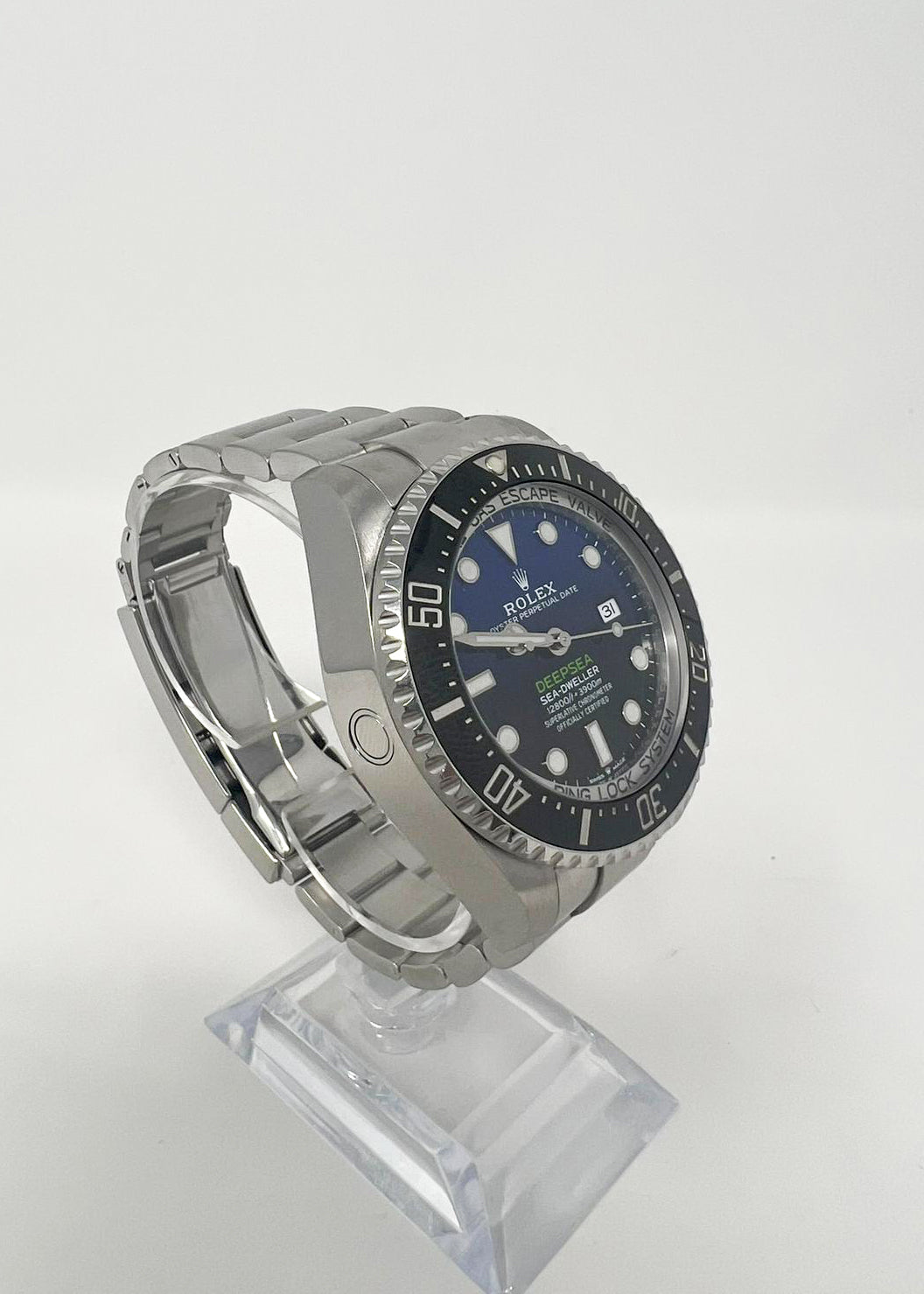 Rolex James Cameron Stainless Steel Sea-Dweller Watch - 44 MM - Oyster Bracelet - D-Blue Dial - 126660 dbl