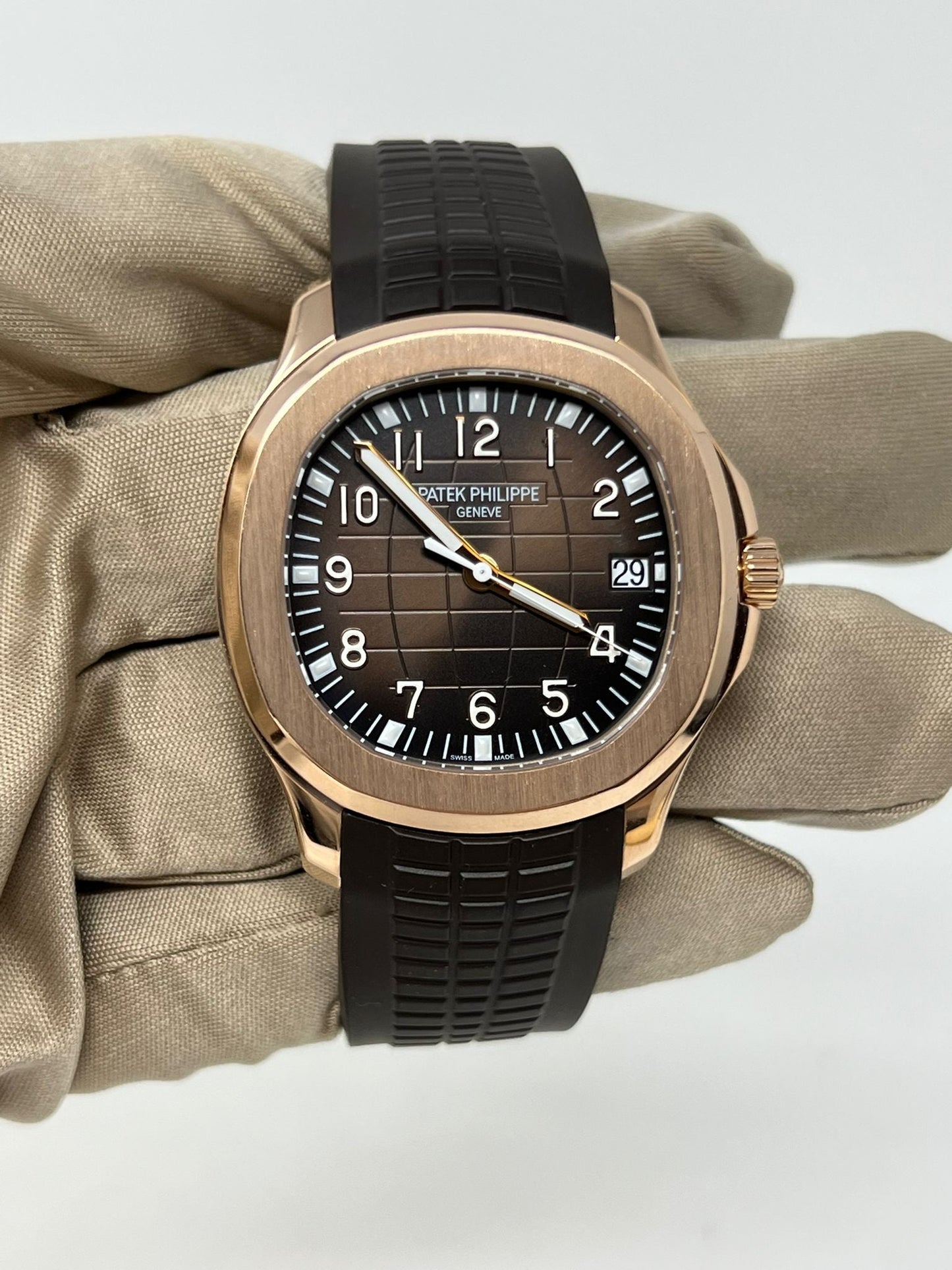 Patek Philippe Aquanaut - 40MM - Rose Gold - 5167R-001