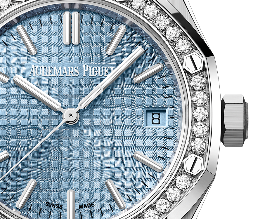 Audemars Piguet - Royal Oak - 37 MM - Steel - 15551ST.ZZ.1356ST.01