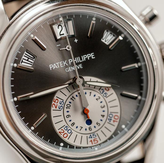 Patek Philippe - Annual Calendar Chronograph - 40.5 MM - Platinum - Grey Dial - 5960P