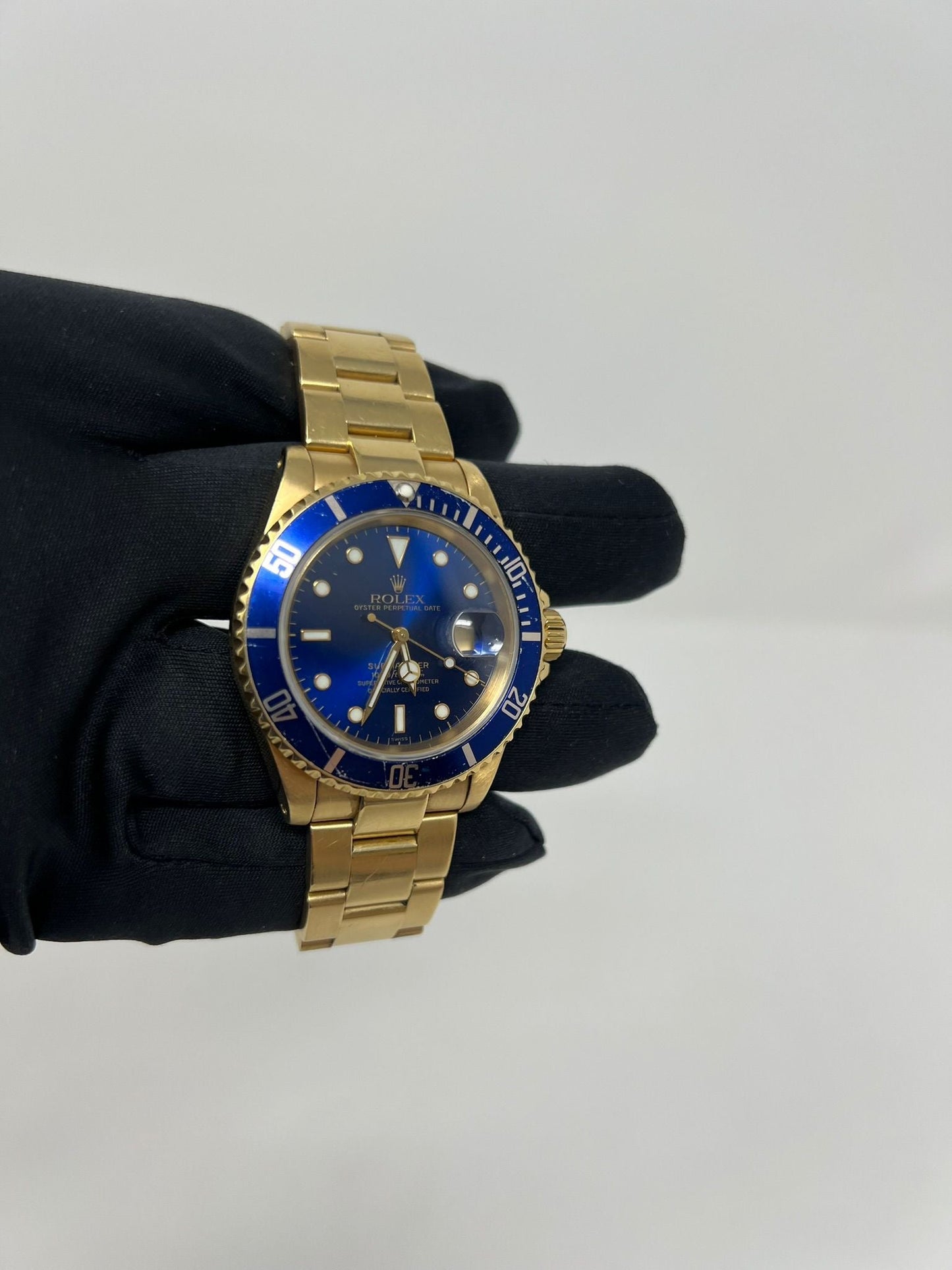 Rolex Yellow Gold Submariner Watch 40 MM - Oyster Bracelet - Blue Dial - 16618 LB