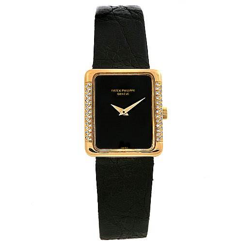 Patek Philippe Vintage -  25 x 22 MM - Yellow Gold - 4311J