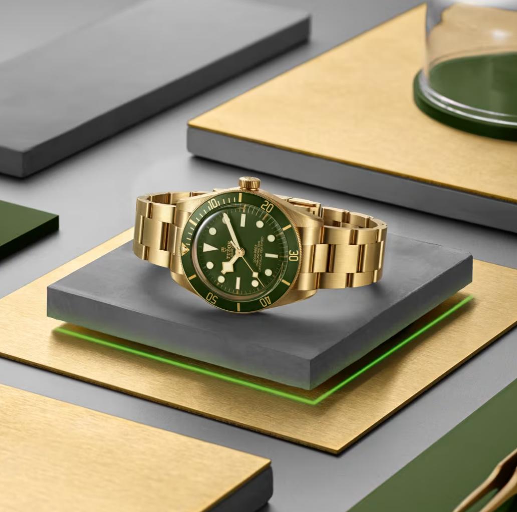 Tudor Black Bay 58 - 39 MM - Yellow Gold - Green Dial - M79018V-0006